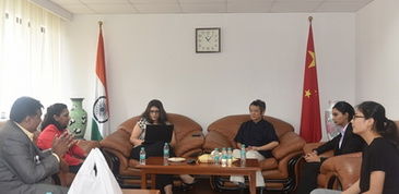 駐孟買總領事鄭曦原會見中國簽證代辦中心負責人，共商簽證服務優化